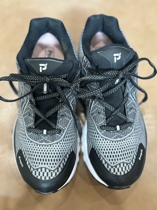 Propet Men’s Black and Gray Mesh Athletic Sneaker main image 5